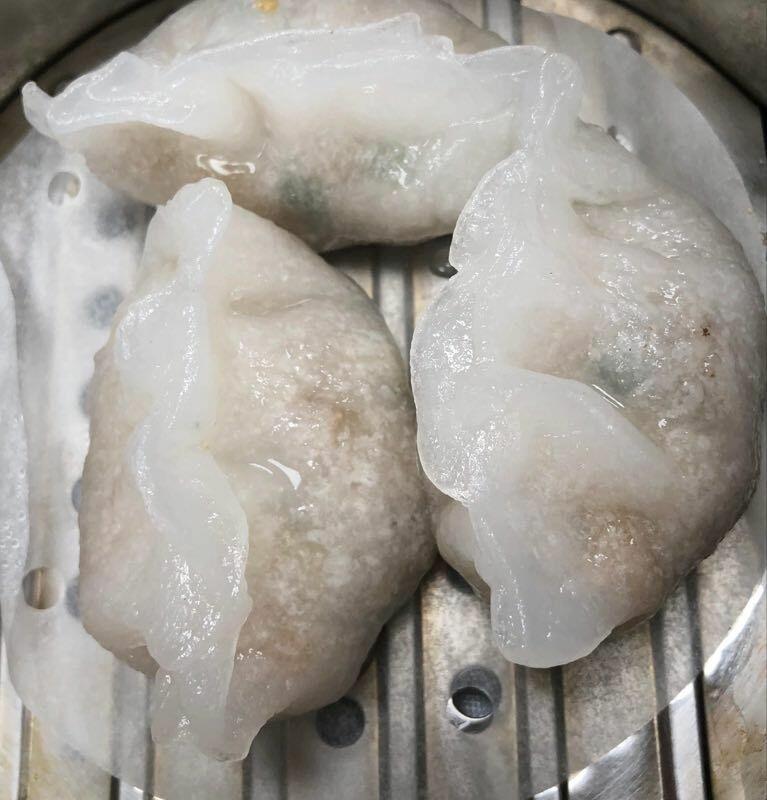 9. 潮州蒸粉果Steamed Mixed Meat/Peanut Dumpling