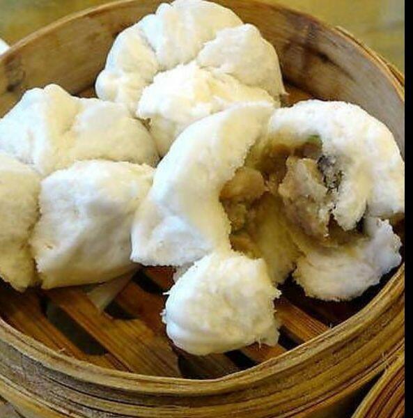 Steamed Chicken Bun