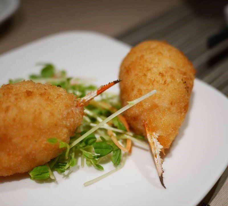 18. 百花醸蟹钳Fried Crab Paw Wrapped w/Shrimp Paste